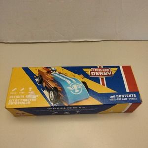 Vintage Boy Scouts vintage Pinewood Derby race kit